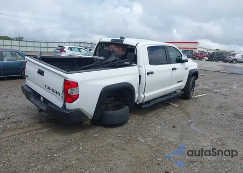 2020 Toyota Tundra Platinum z USA, uszkodzony, nr VIN 5TFAY5F12LX888854